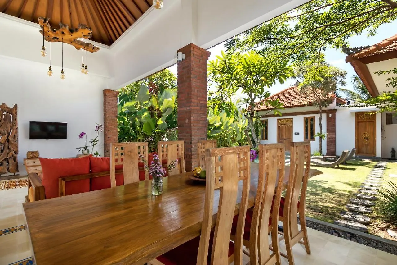Bijia Villa W Private Pool - Peaceful Quiet Luxury Villa - Near Monkey Forest Ubud